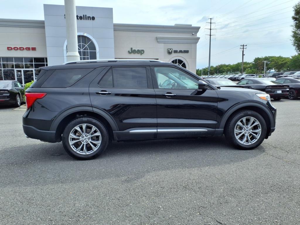 2022 Ford Explorer Limited photo 17