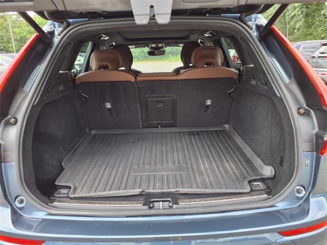 2023 Volvo XC60 Plus photo 10