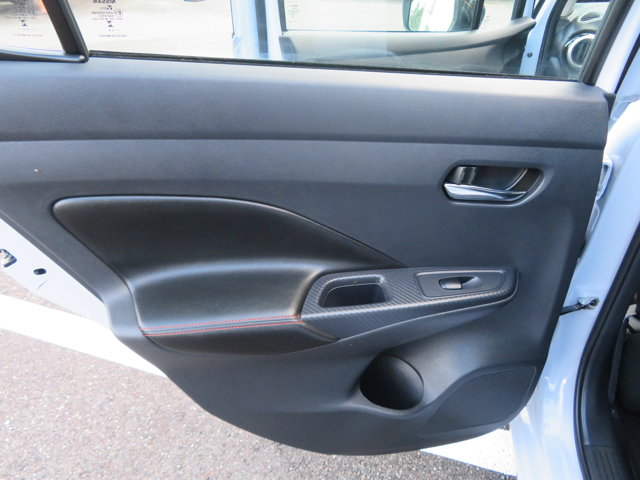 2024 Nissan Versa SR photo 16