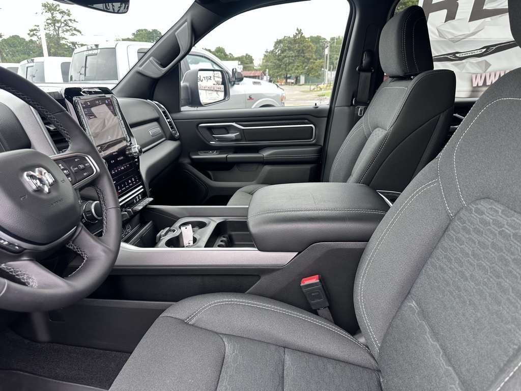 2025 Ram 1500 Big Horn Lone Star photo 3