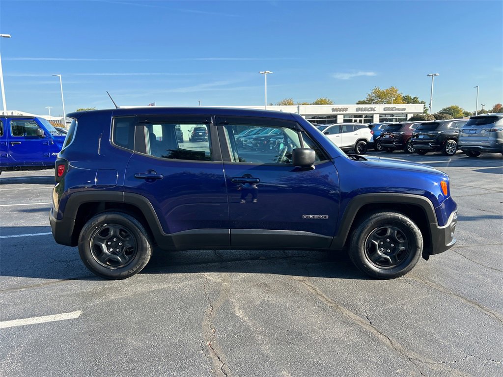 2017 Jeep Renegade Sport photo 8