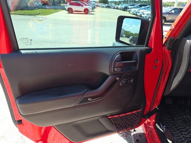 2018 Jeep Wrangler Unlimited Rubicon Recon photo 13