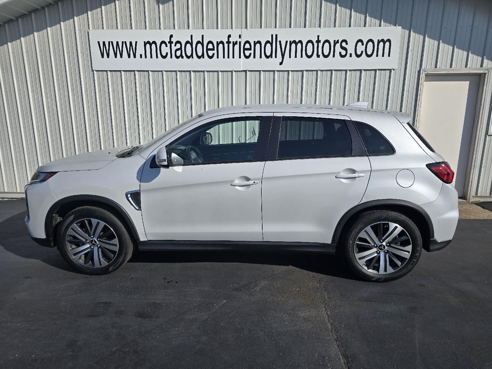 2024 Mitsubishi Outlander ES LE SE photo 7