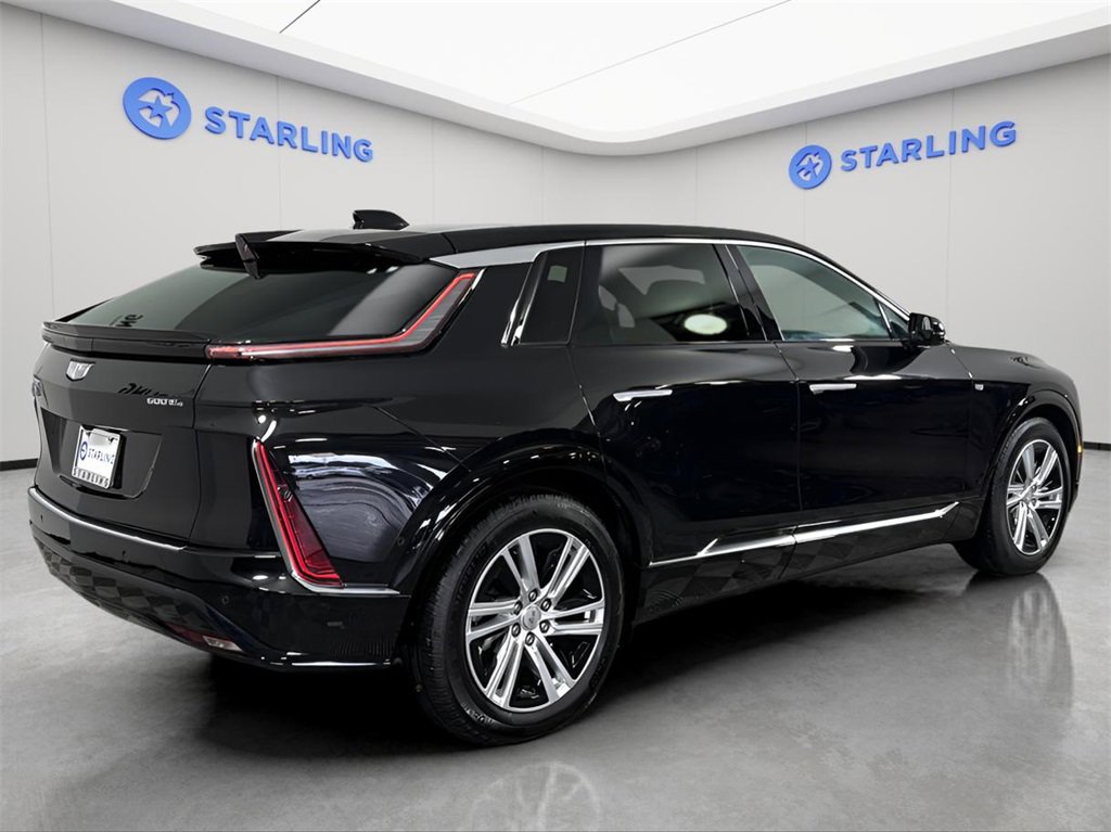 2024 Cadillac Lyriq Tech photo 8