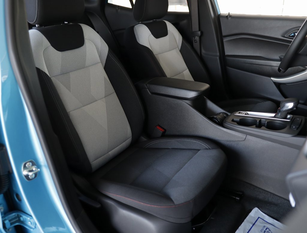2025 Chevrolet Trax photo 25