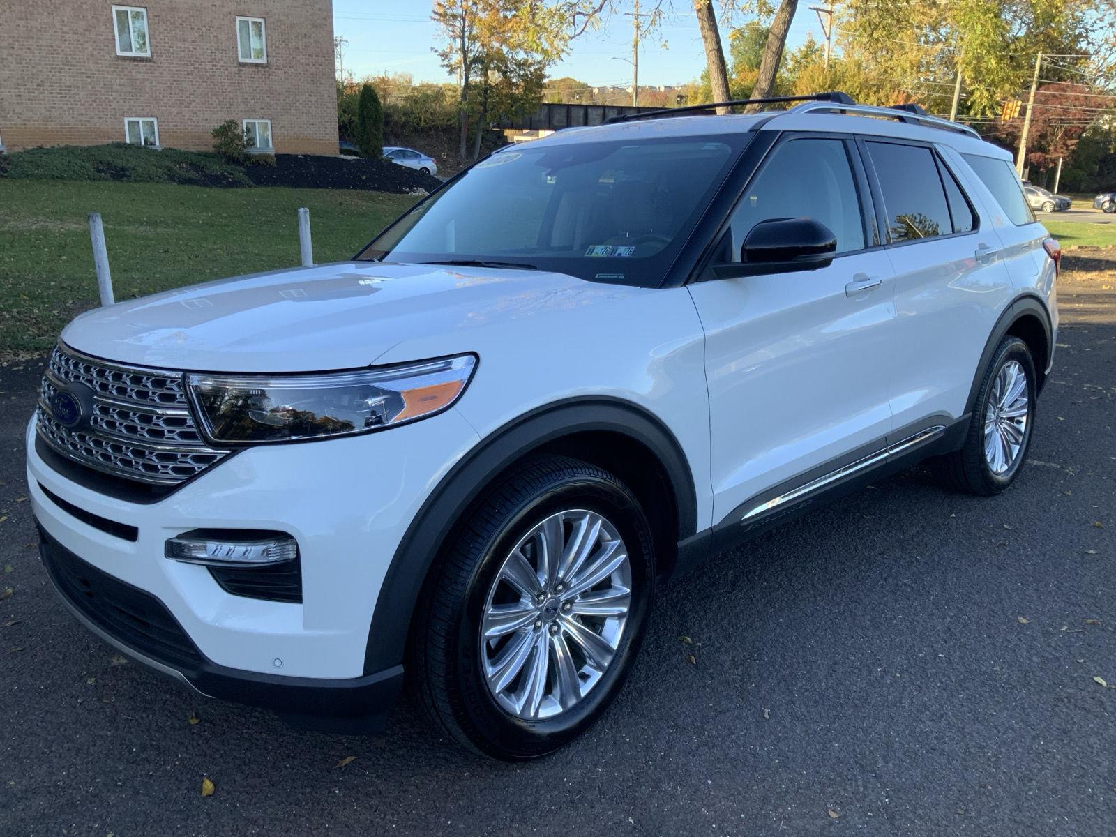 2020 Ford Explorer Limited photo 2