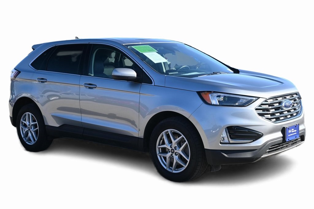 2022 Ford Edge SEL photo 2