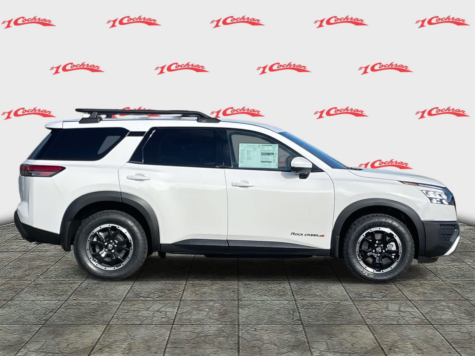 2025 Nissan Pathfinder Rock Creek photo 2