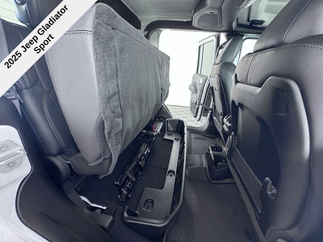 2025 Jeep Gladiator Sport Texas Trail photo 28