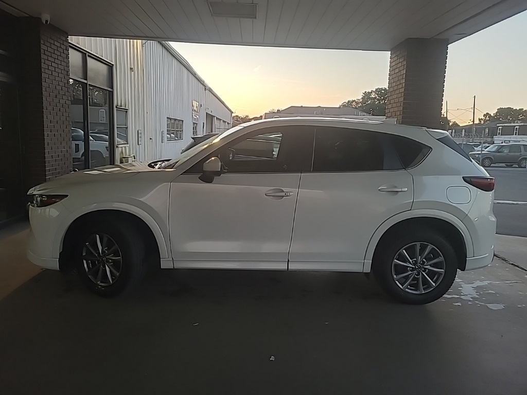 2025 Mazda CX-5 2.5 Select photo 2