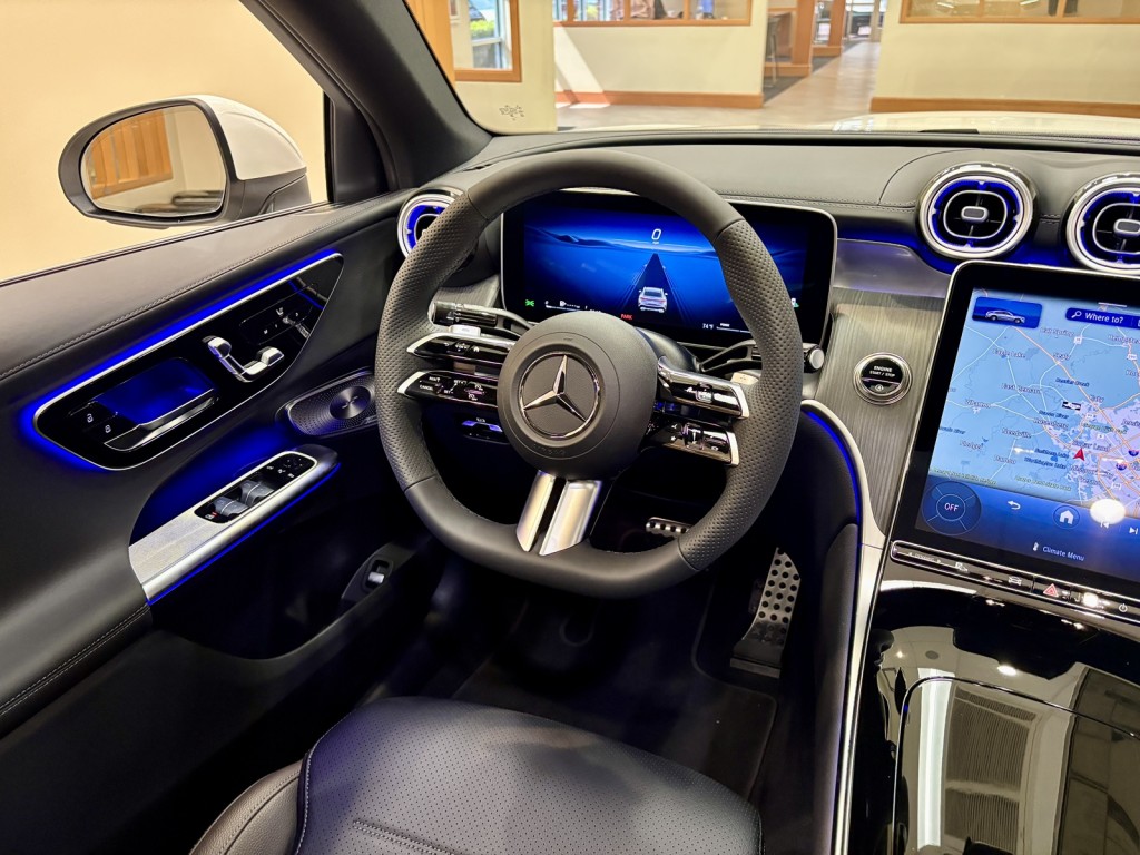 2026 Mercedes Benz GLC 300 4MATIC photo 6