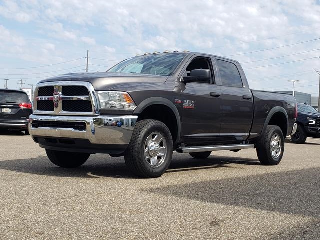2017 Ram 2500 Tradesman photo 4
