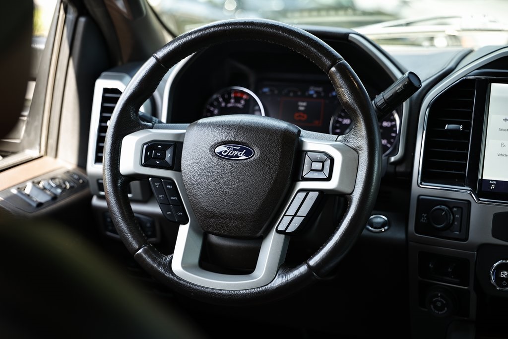 2022 Ford F-350 photo 24