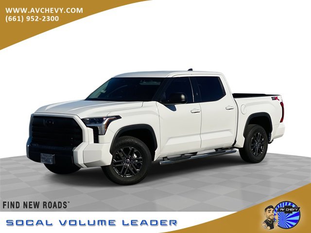 2023 Toyota Tundra SR5's photo
