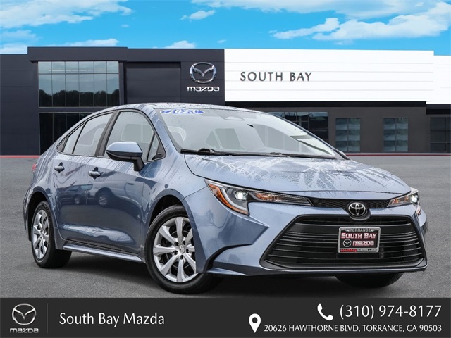 2023 Toyota Corolla LE's photo