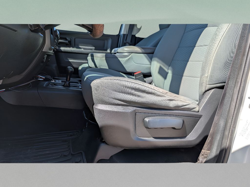2014 Ram 2500 Tradesman photo 12