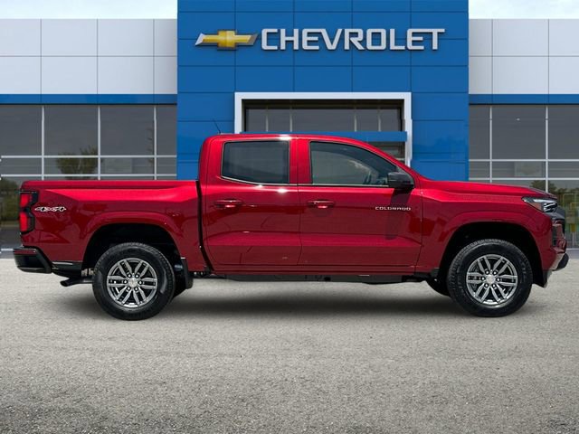 2025 Chevrolet Colorado Work Truck LT photo 3