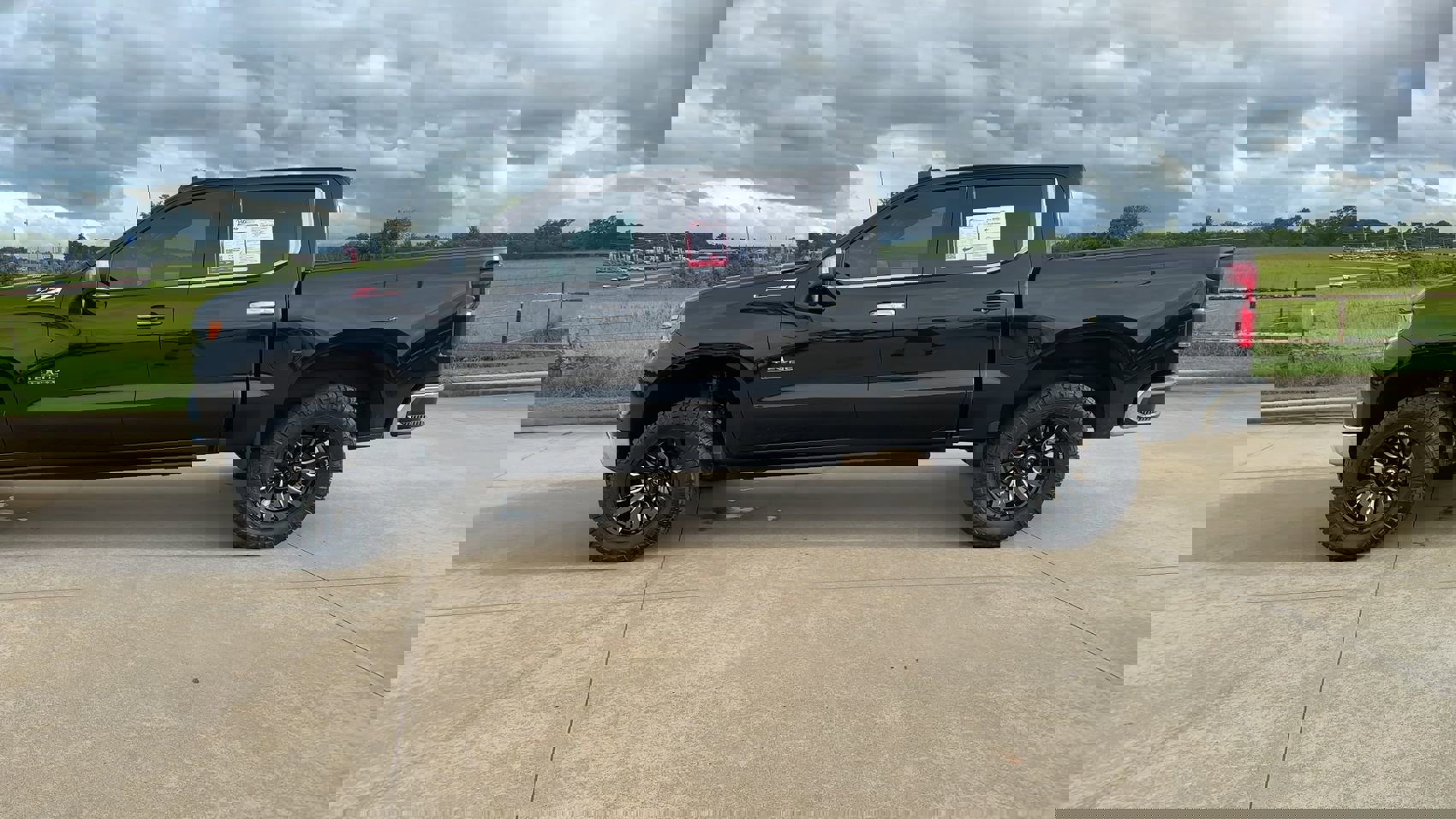 2023 Chevrolet Silverado 1500 LTZ photo 5