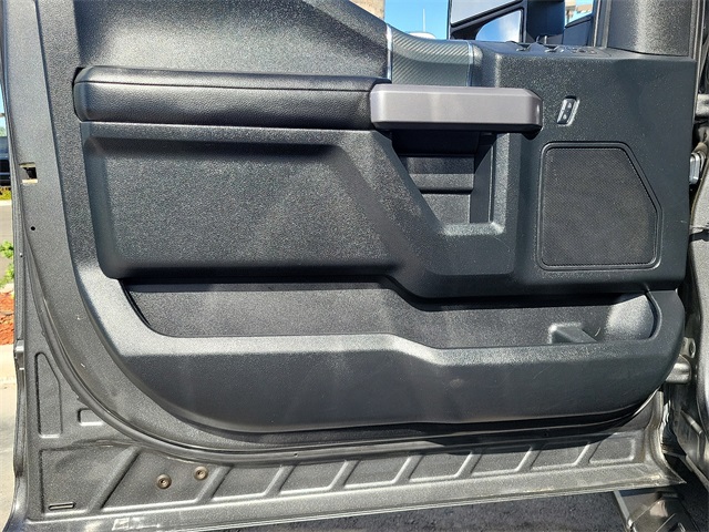 2019 Ford F-150 XLT photo 23