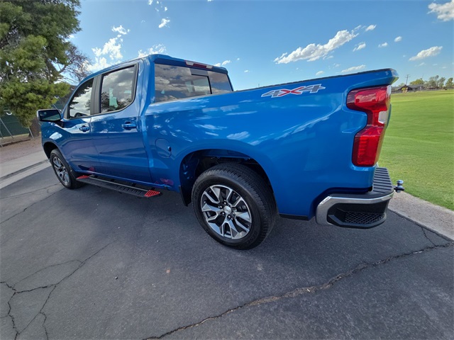 2024 Chevrolet Silverado 1500 LT photo 6