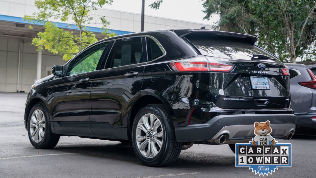 2022 Ford Edge Titanium photo 7