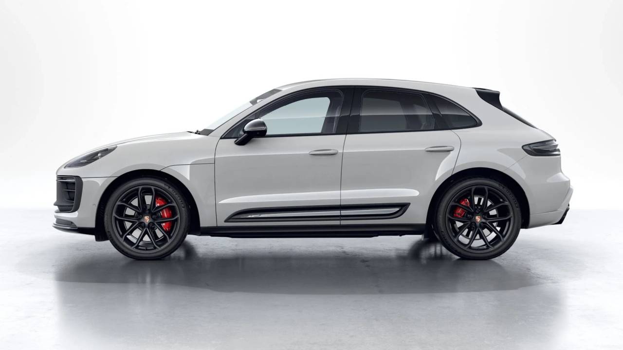 2026 Porsche Macan GTS photo 2