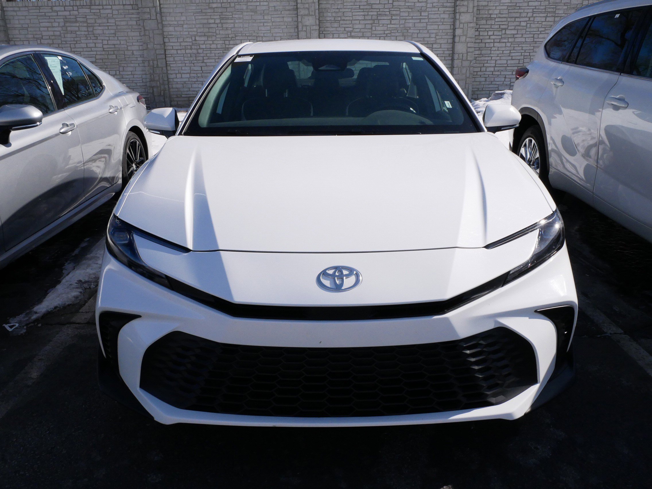 Used 2025 Toyota Camry SE with VIN 4T1DAACK3SU529533 for sale in Brooklyn Center, Minnesota