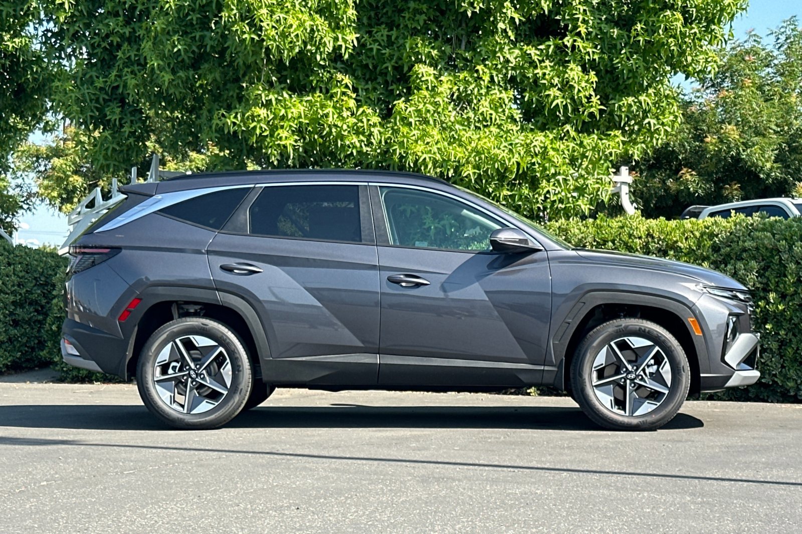 2025 Hyundai Tucson Hybrid SEL Convenience Sport photo 3