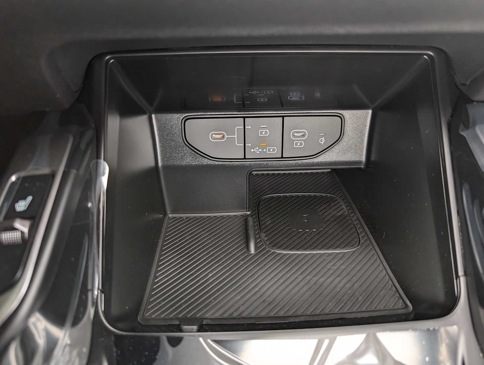 2026 Kia Sorento S photo 22