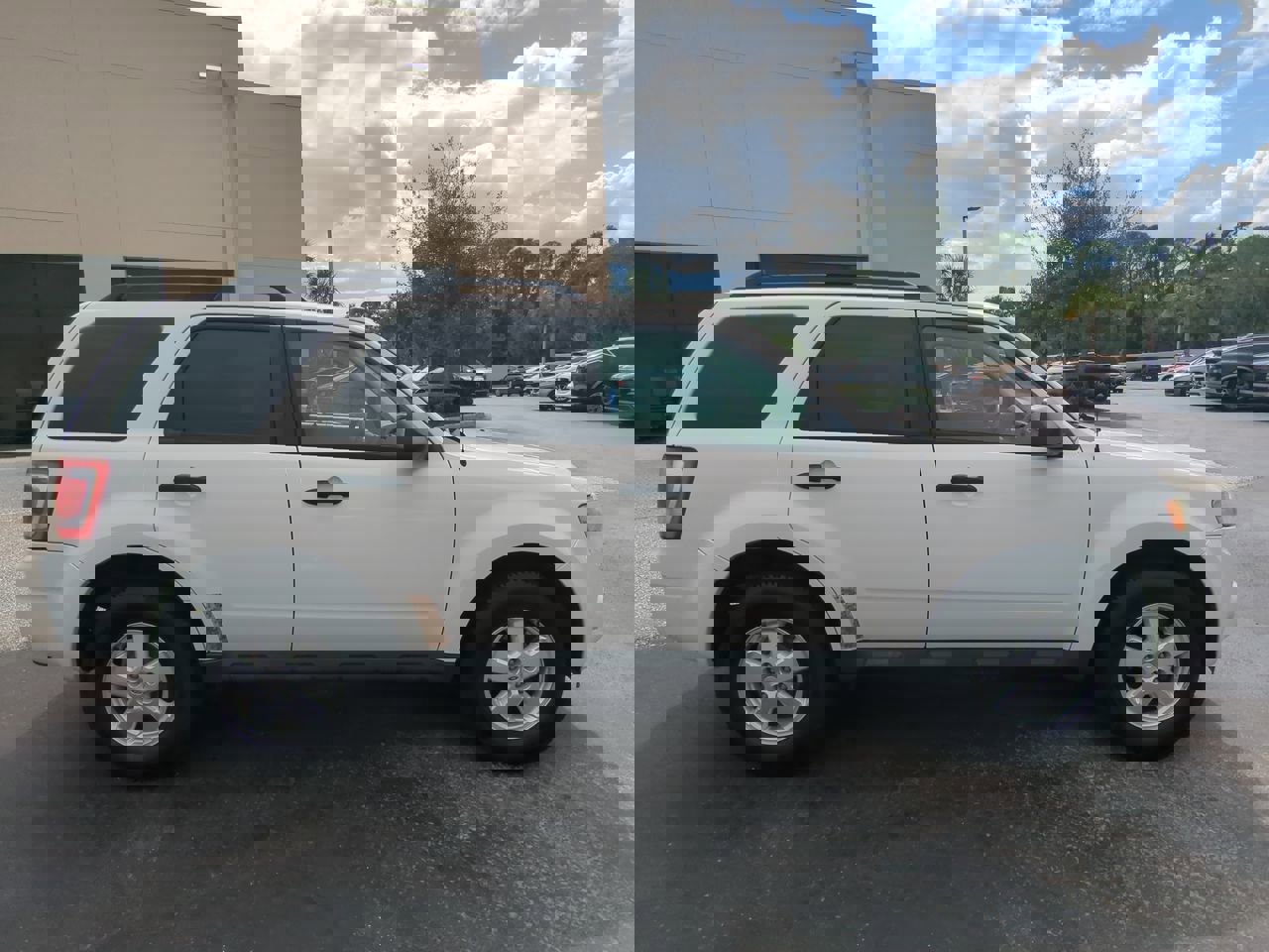 2012 Ford Escape XLT photo 11