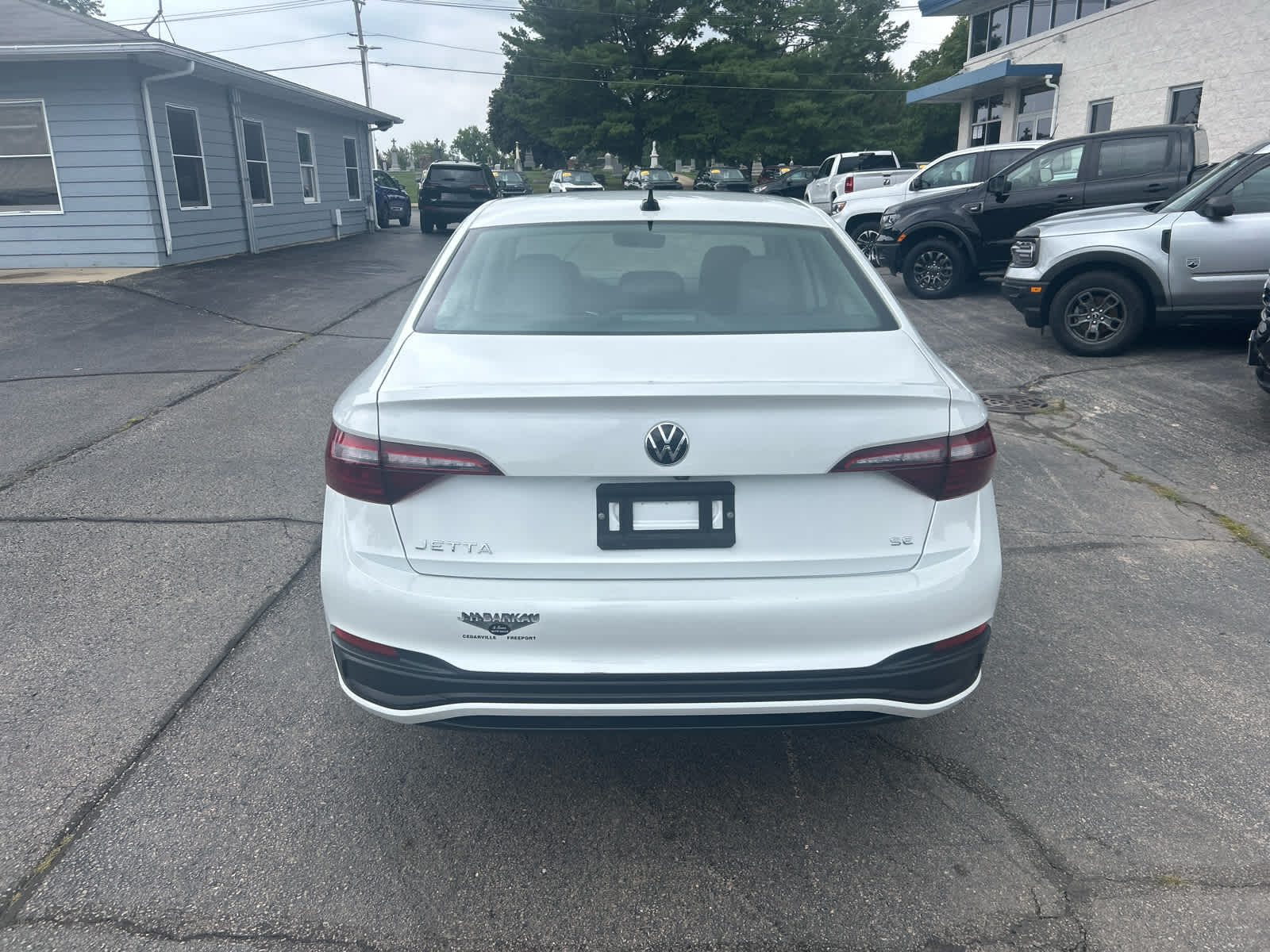 2022 Volkswagen Jetta SE photo 4