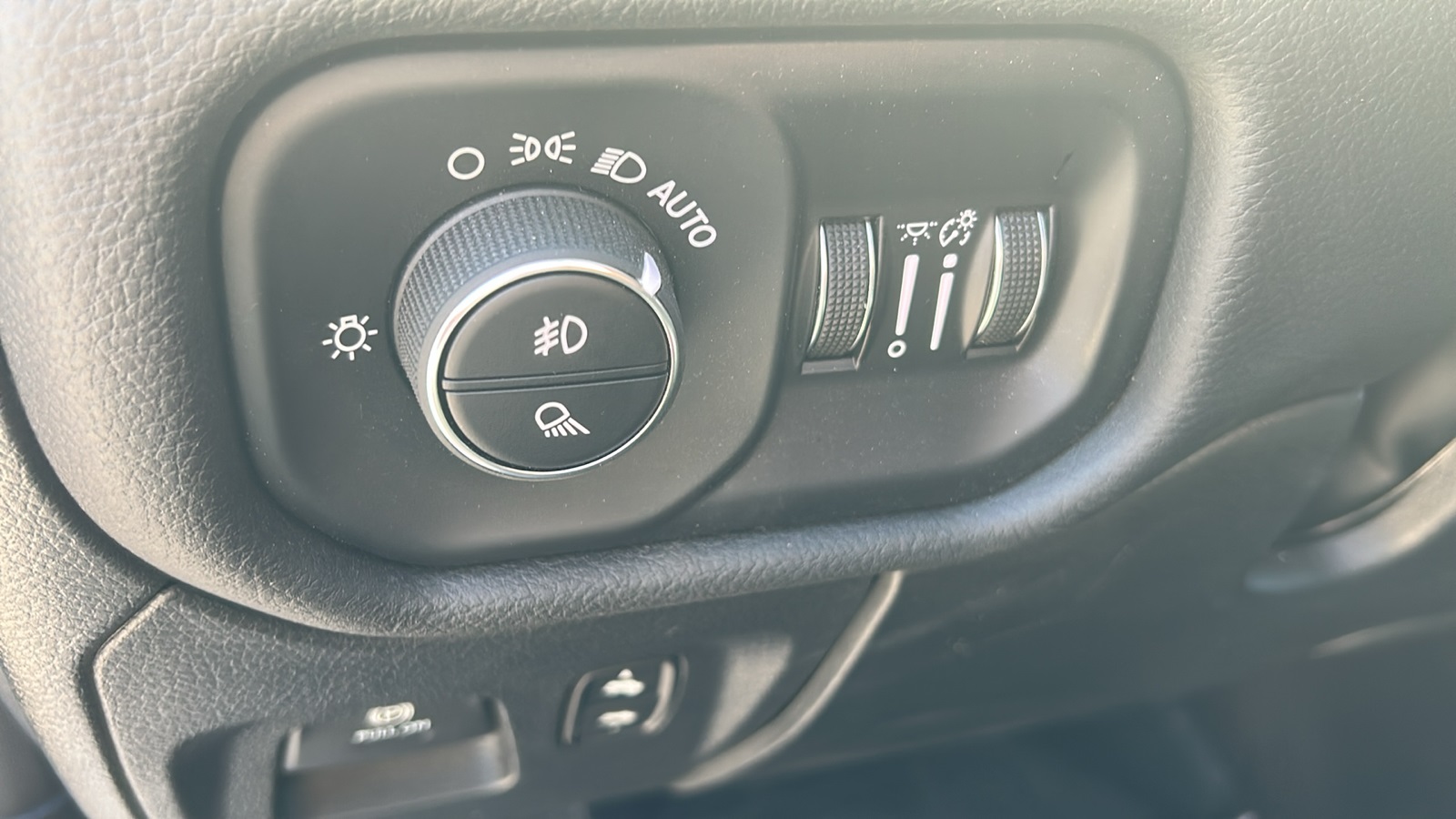 2025 Ram 1500 Big Horn Lone Star photo 16