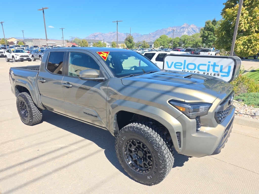 2024 Toyota Tacoma TRD Sport's photo