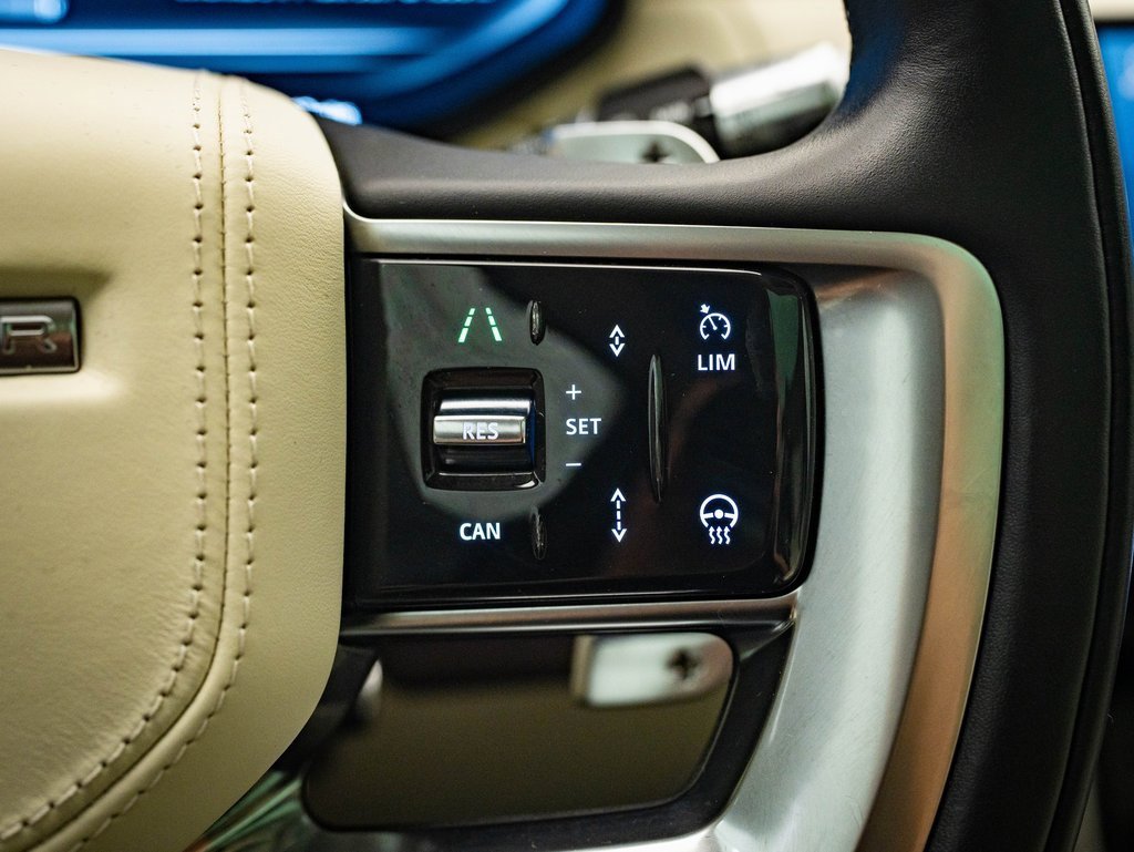 2022 Land Rover Range Rover SE photo 23