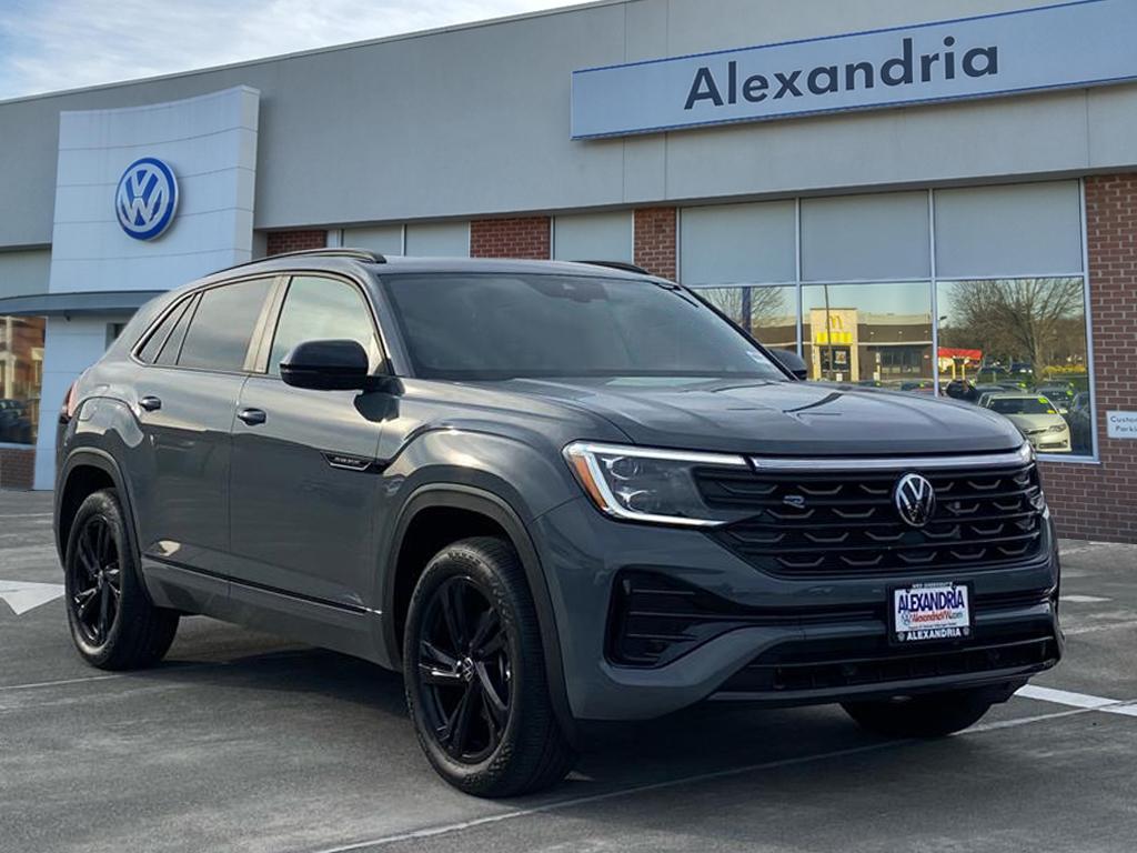 2025 Volkswagen Atlas Cross Sport SEL R-LINE's photo