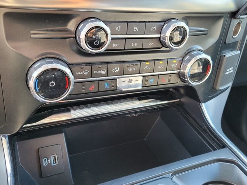 2023 Ford F-150 Lariat photo 21
