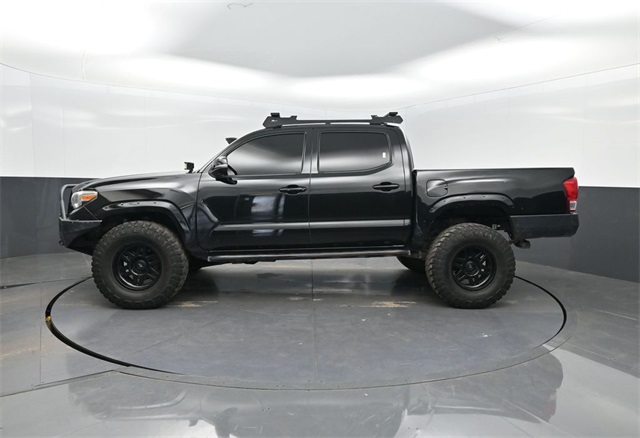 2016 Toyota Tacoma Limited photo 2