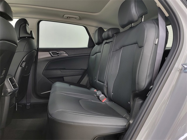 2026 Kia Sportage Hybrid EX photo 13