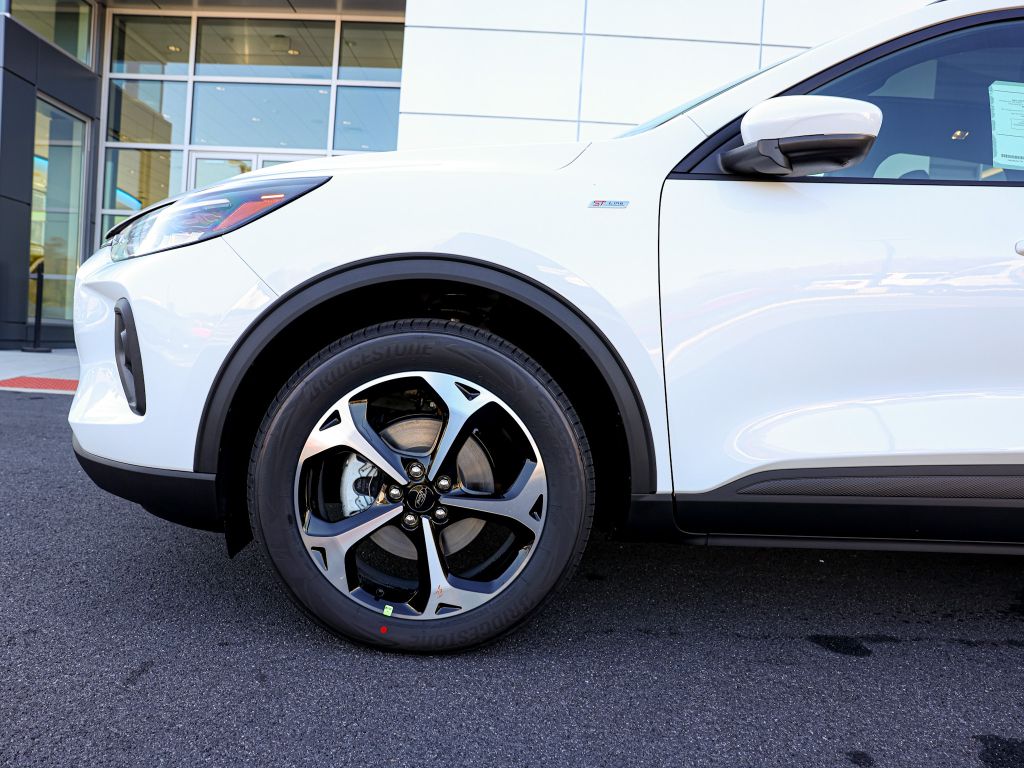 2025 Ford Escape ST-Line Select photo 40