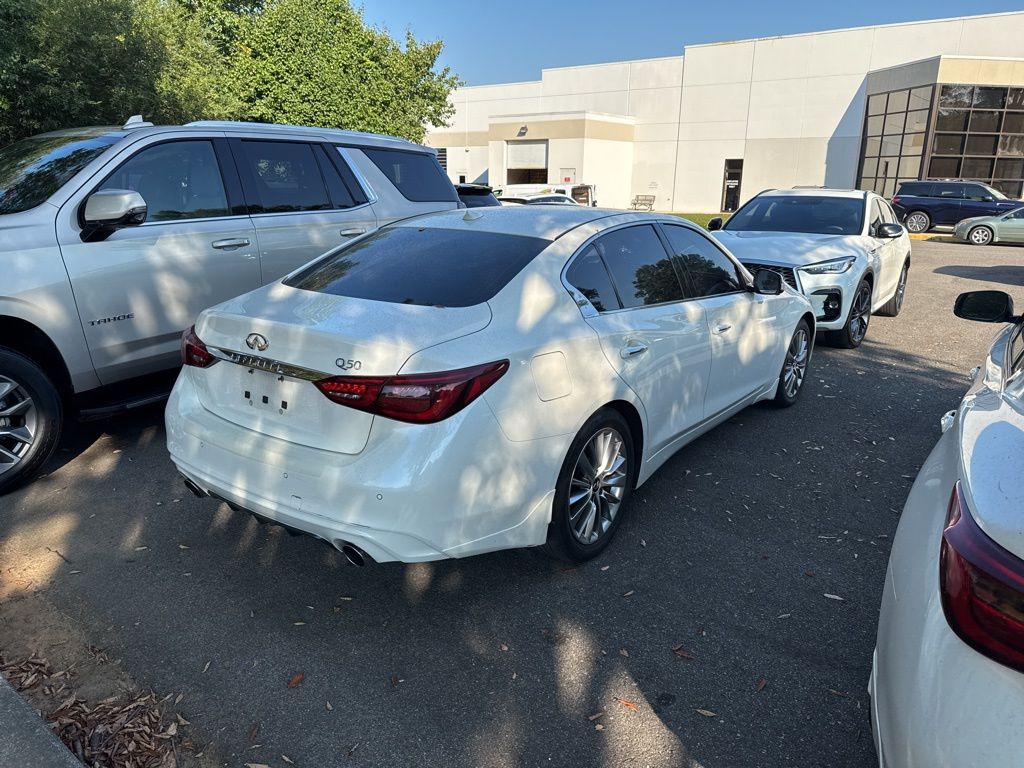 2022 Infiniti Q50 LUXE photo 7