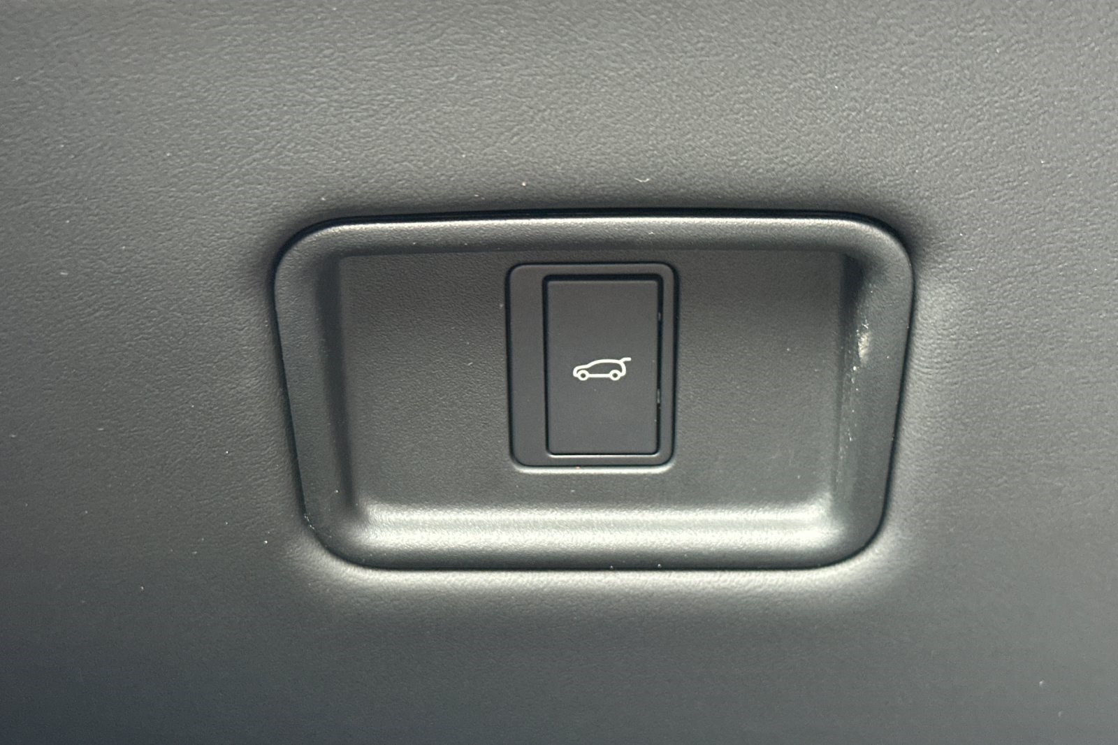 2025 Land Rover Range Rover Sport P360 S photo 12
