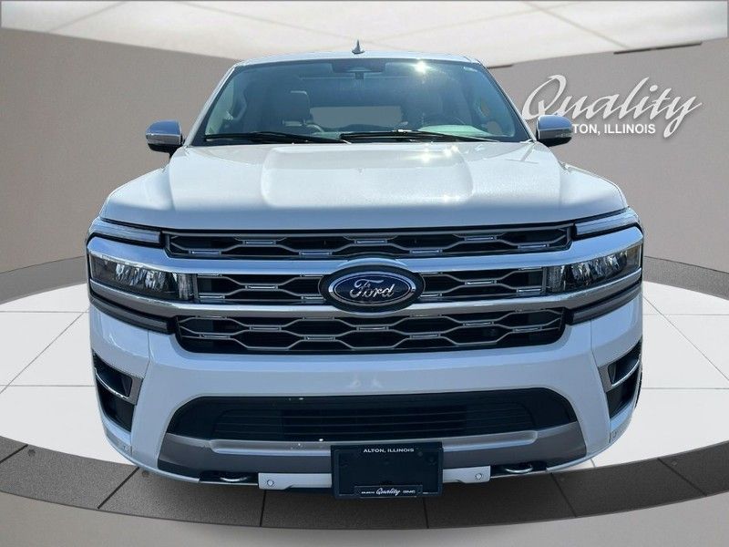 2023 Ford Expedition MAX Platinum photo 6