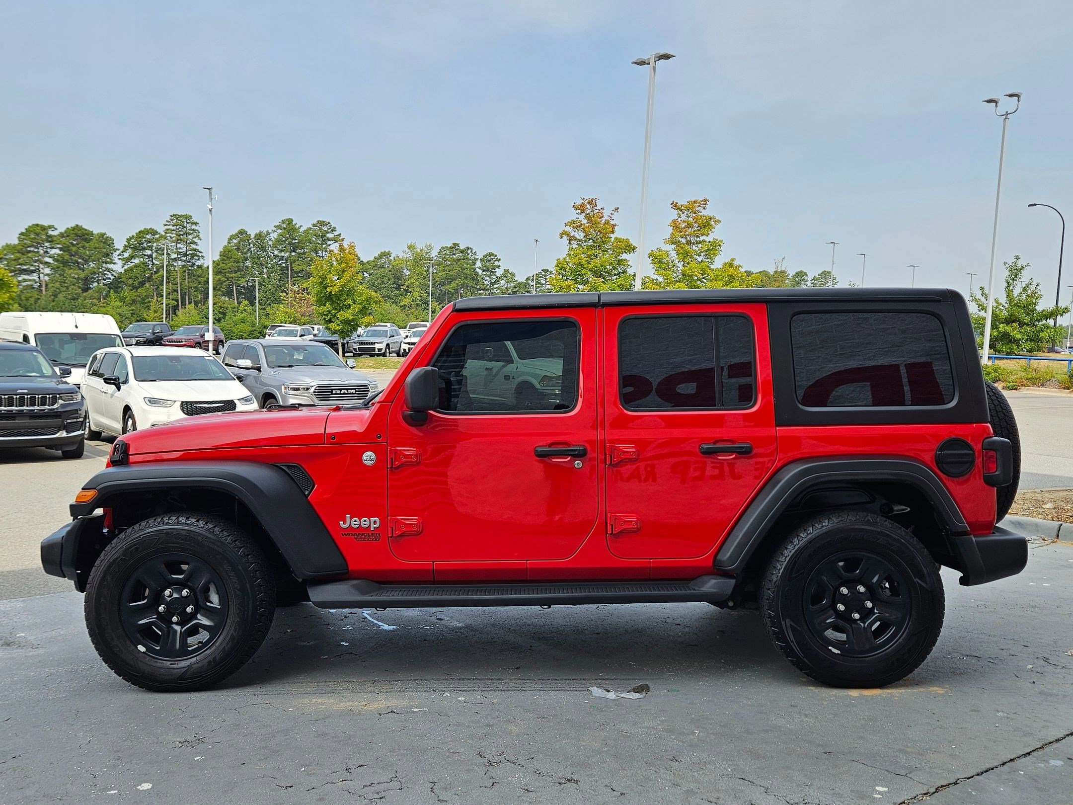 2018 Jeep Wrangler Unlimited Sport photo 4