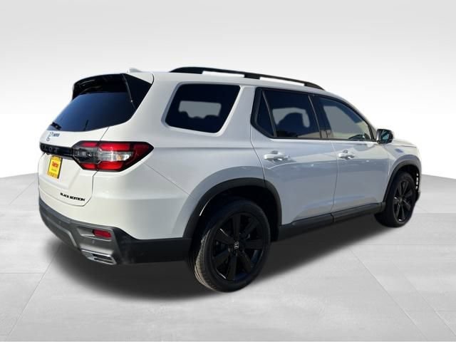 2025 Honda Pilot Black Edition photo 4