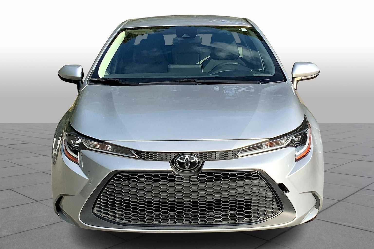 2020 Toyota Corolla LE photo 3