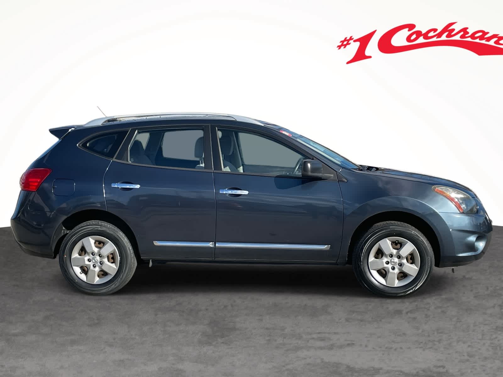 2014 Nissan Rogue Select S photo 2