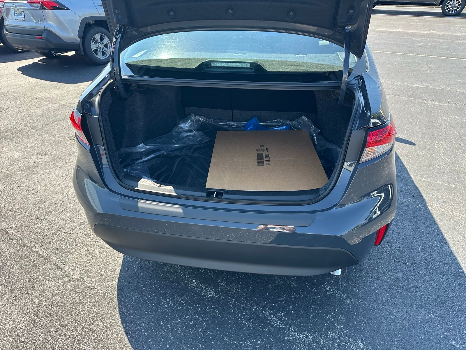 2025 Toyota Corolla LE photo 19