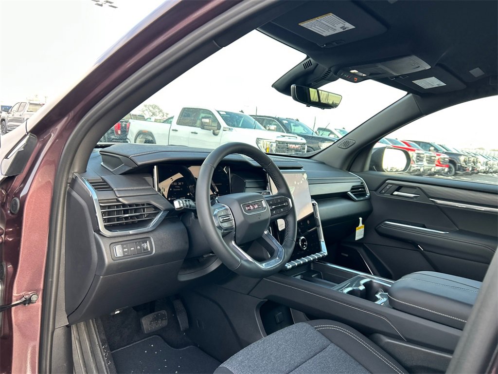 2026 GMC ACADIA - Image 17