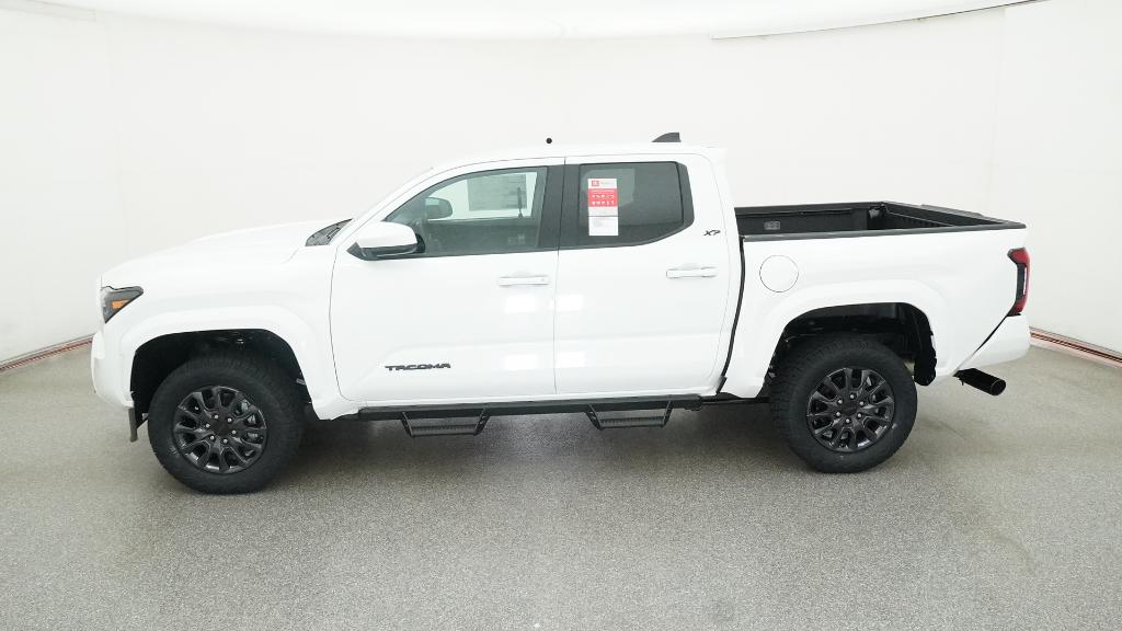 2025 Toyota Tacoma SR5 4x4 Double Cab photo 9