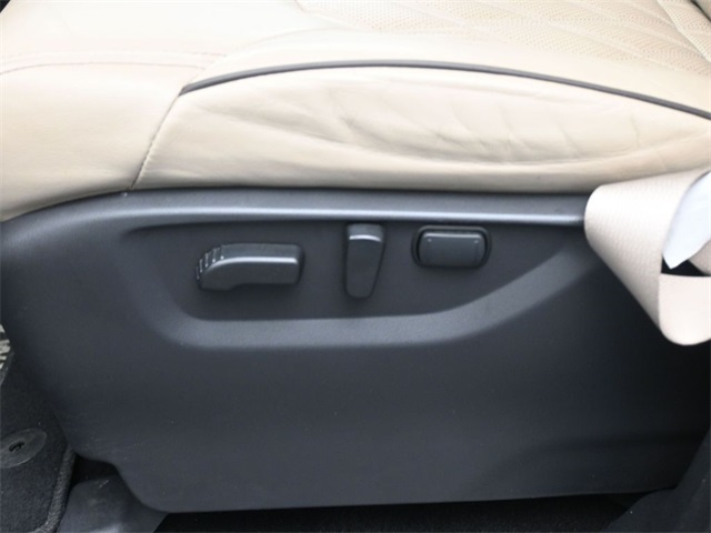 2023 Nissan Armada Platinum photo 19